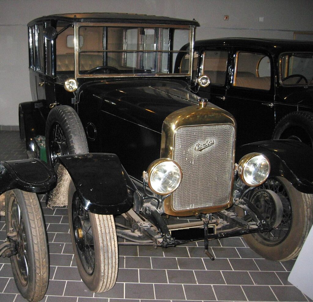 A 1925 Chambers automobile